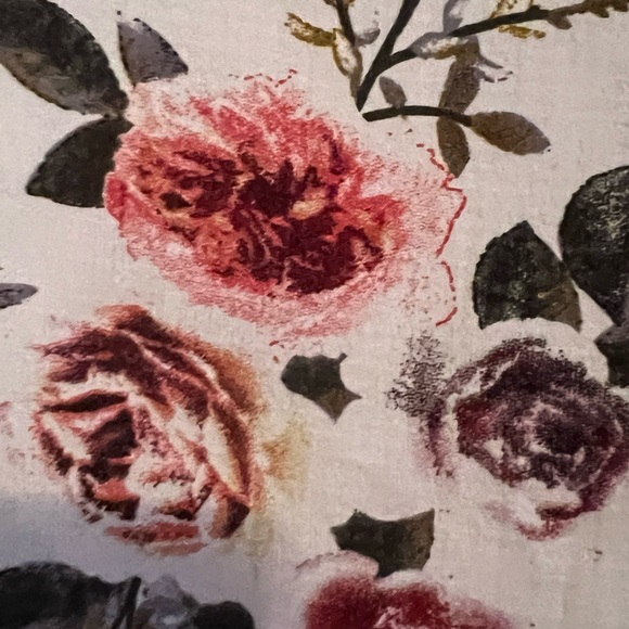 White floral print dress - Picture 5 of 16